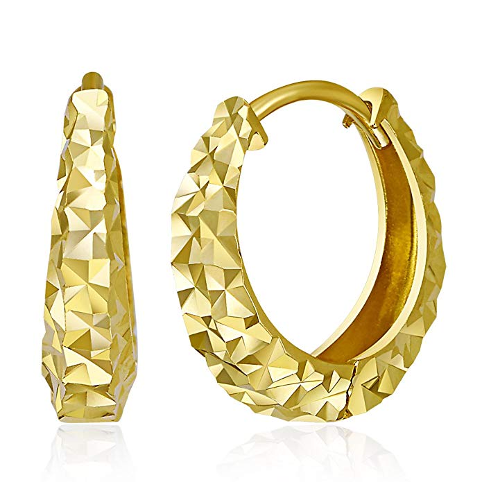 Wellingsale Ladies 14k Yellow Gold Polished 3mm Diamond Cut Faceted Oval Hoop Huggies Earrings (15 x 15 mm)